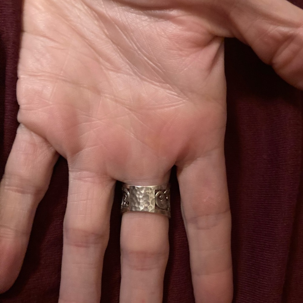 Filigree silver ring. - Picture 2 of 3